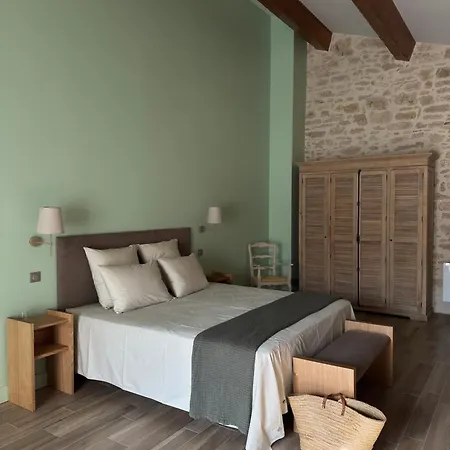 Bed and breakfast Moulin De Carriere, Dans Un Parc De 2 Hectares A *